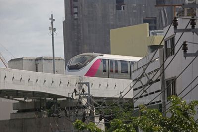 Partial Pink Line launch urged as traffic worsens