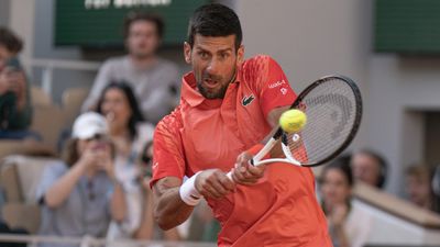 French Open: Raucous Fans and Novak Djokovic’s Quest for History Top Our Midterm Grades