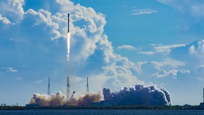 SpaceX launches 22 Starlink 'V2 mini' satellites into orbit, lands rocket at sea (video)