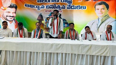 KCR can’t dream of passing on the baton to his son, and people will revolt against such thinking: Revanth