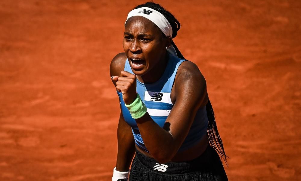 Coco Gauff fights back against Andreeva as Swiatek…