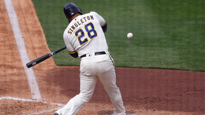 Brewers Call Up Jon Singleton, Set to Make First MLB Appearance Since 2015