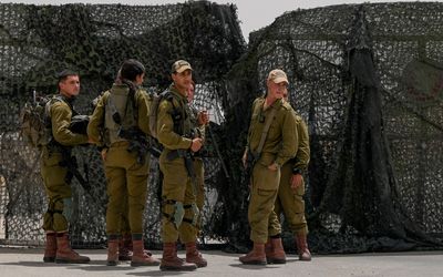 Border clash leaves three Israeli soldiers and an Egyptian officer dead