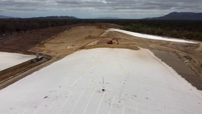 North Queensland's largest landfill to close, capping more than 135,000 square metres of land