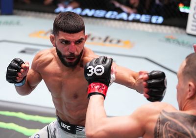 UFC on ESPN 45 results: Amir Albazi wins thin split decision over Kai Kara-France