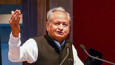 Gehlot attacks Union Minister Shekhawat for water woes in Rajasthan