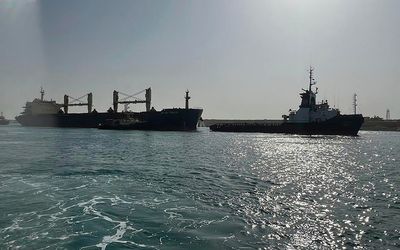 Maltese oil tanker breaks down in Egypt’s Suez Canal