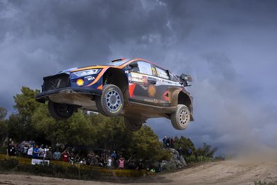 WRC Sardinia: Neuville heads Hyundai 1-2 to boost title hopes