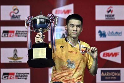Kunlavut Vitidsarn wins Thailand Open badminton final