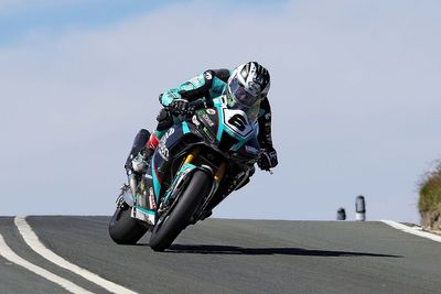 Isle of Man TT 2023: Dunlop equals McGuinness’ record with Superbike race victory
