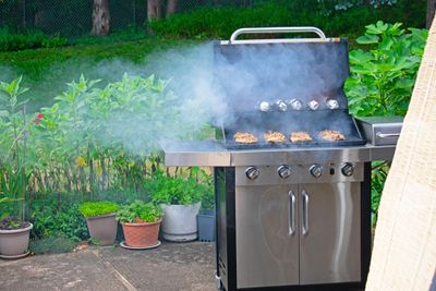 When is it antisocial to grill? The rules from the experts