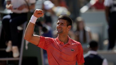 Djokovic, Alcaraz into French Open quarters as showdown looms
