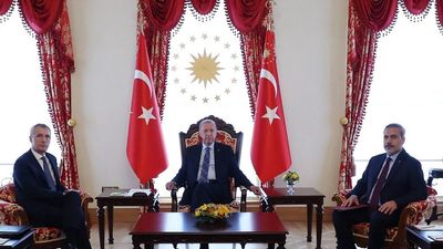 NATO chief calls on Turkey not to veto Sweden's bid to join alliance