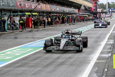 Wolff: Mercedes needed early F1 season shock to be bold with car change