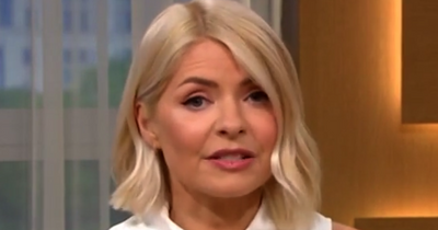 Holly Willoughby 'snubs' Phillip Schofield on This Morning return as she fails to mention his name
