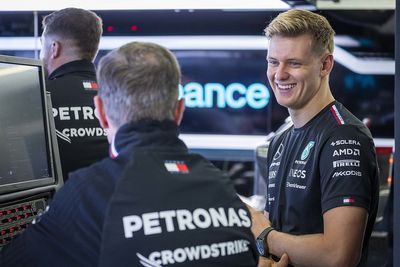 Hamilton and Russell praise Schumacher role in Spanish GP turnaround
