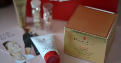 I tried Boots £48 Elizabeth Arden beauty box and one product made my face feel like silk