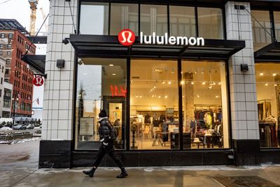 Lululemon CEO stands by decision to sack staff for chasing thieves out of a store