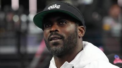 Michael Vick, Randy Moss Top List of 2024 College Football Hall of Fame Nominees