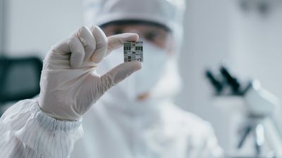 Arizona is giving residents a free 10-day semiconductor technician course in anticipation of new Intel factories