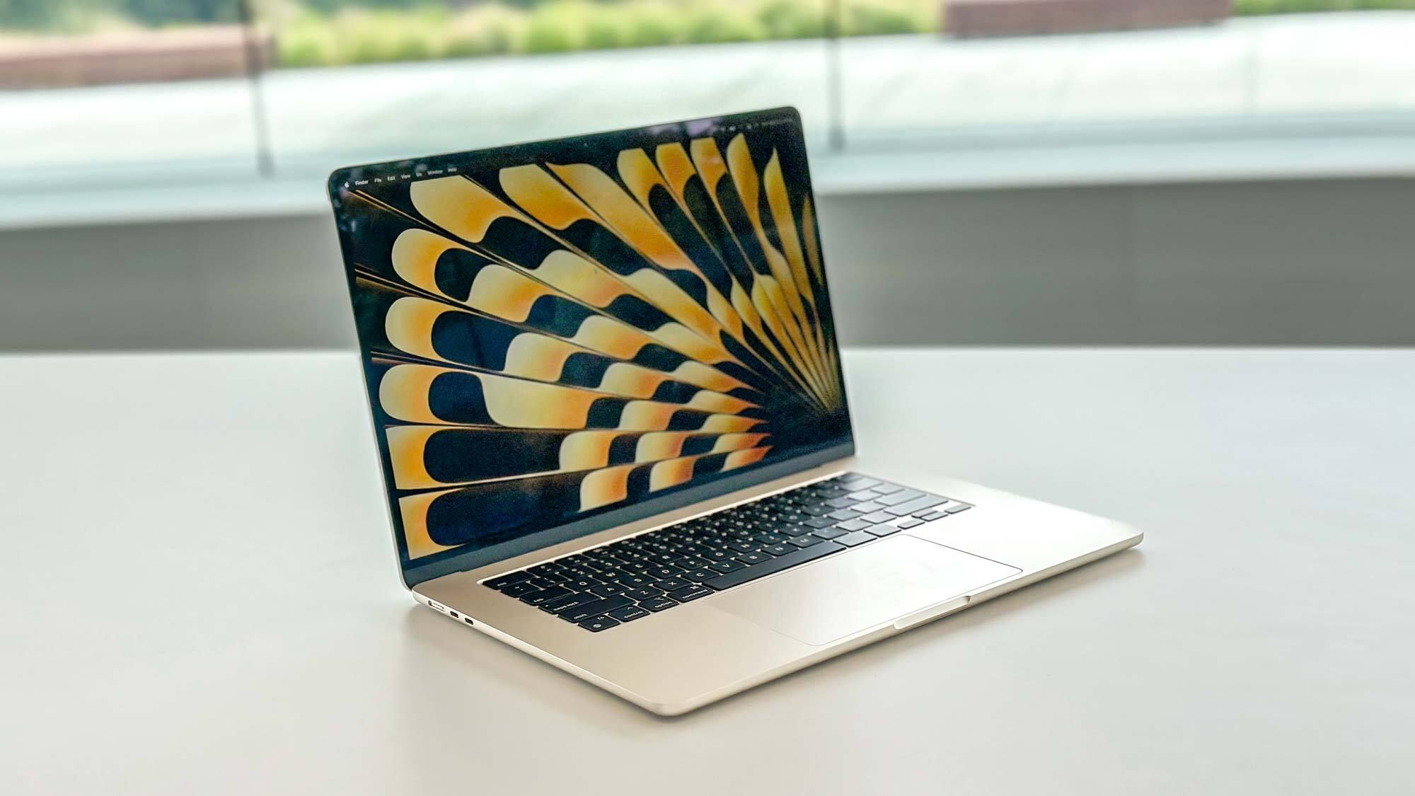 MacBook Air 15インチ M2/シルバー（2023 Apple MacBook Air 15