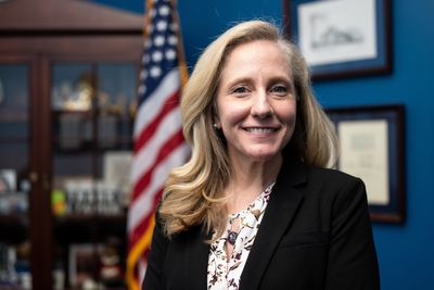 How Abigail Spanberger represents Frontline Democrats on leadership - Roll Call
