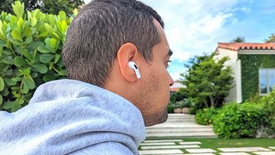 Apple Adaptive Audio for AirPods — what it is and how it works