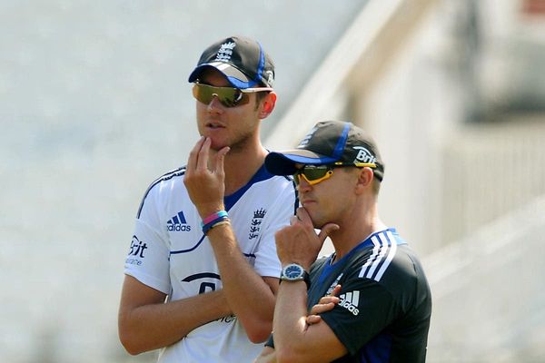 Stuart Broad hopeful Andy Flower does not reveal England secrets to Australia
