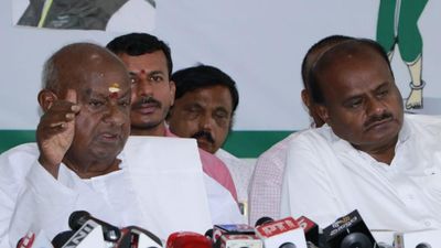 Amid speculation of JD(S)-BJP pact for Lok Sabha polls, Deve Gowda asks who has not had ties with the saffron party