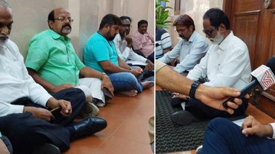 High drama prevails at BBMP office as activists stage indefinite dharna