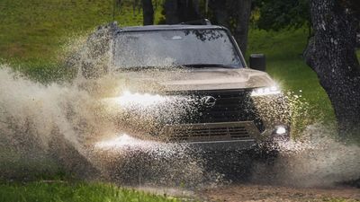 2024 Lexus TX, GX Teasers Preview Pair's Unique Front-End Designs