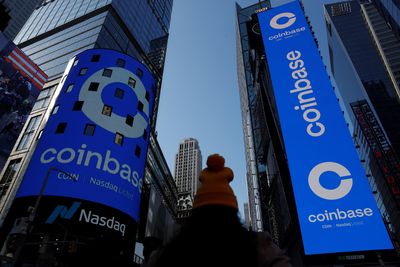 US SEC sues Coinbase for breaking market rules