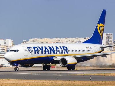 Ryanair cancels 400 flights in Europe due to French air traffic control strikes