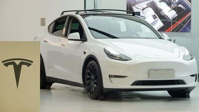 Tesla Soars 10% Amid Musk’s China Visit, Lucid Slumps On Stock Sale, Ford-Uber’s Win-Win Partnership