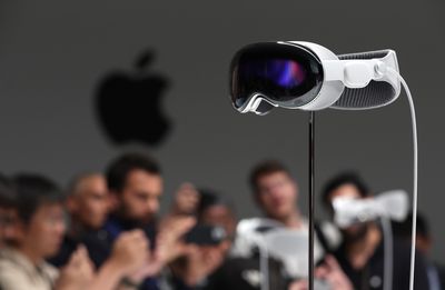 Apple’s ‘Vision Pro’ Headset: 'Let Us Strap the Screen to Your Face So You Never Stop Making Money For Us' (Frankel)