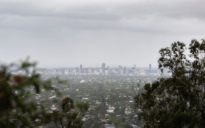 Lightning, rain leave thousands in South Australia without power