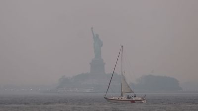 Mayor urges vulnerable New Yorkers to wear masks as smoke from Canada's fires chokes city