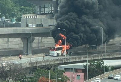 Tourists flee burning bus on expressway