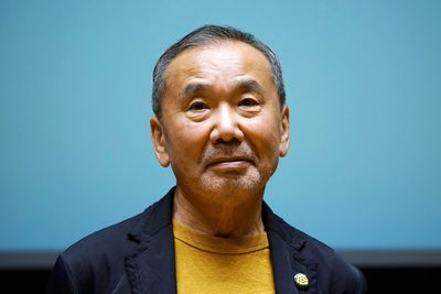 Author Haruki Murakami says pandemic, war in Ukraine create walls that divide people