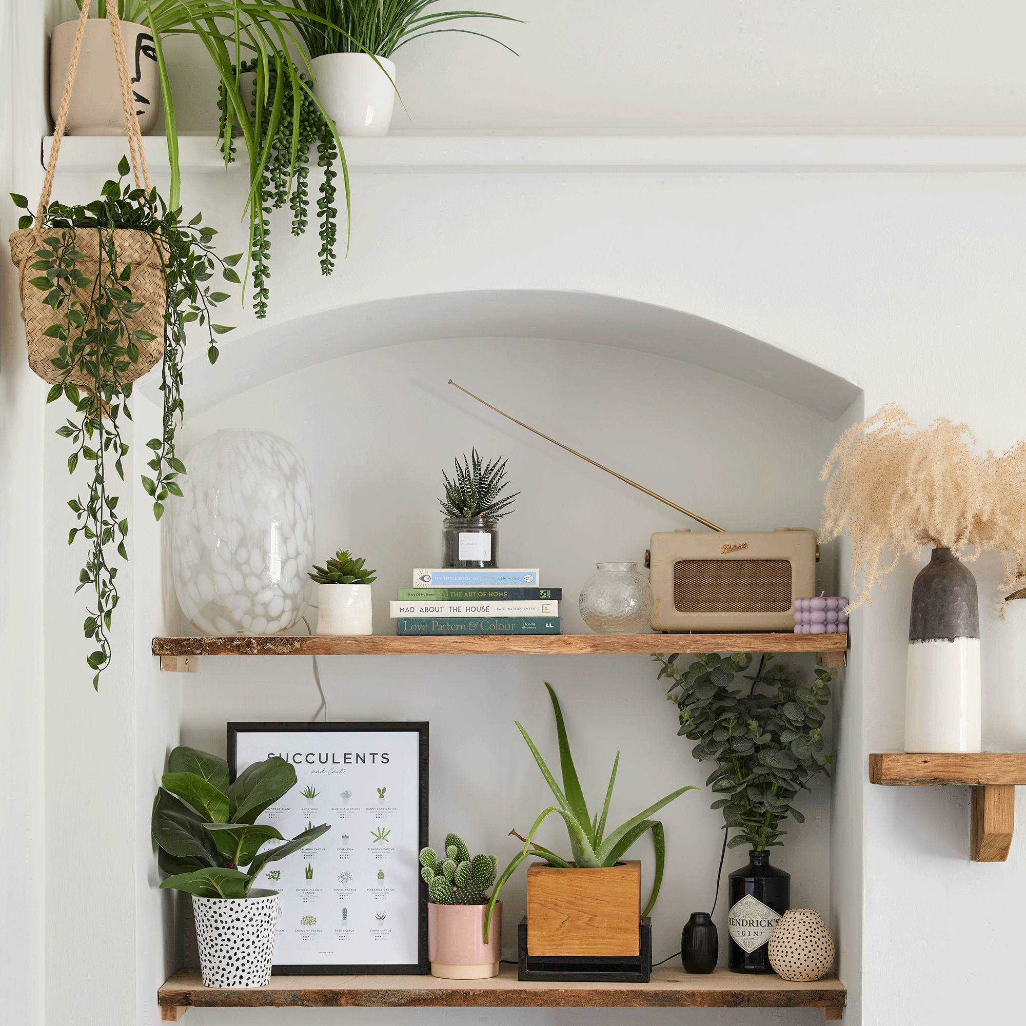 How to organise living room shelves – 10 ways to create a beautifully ordered display