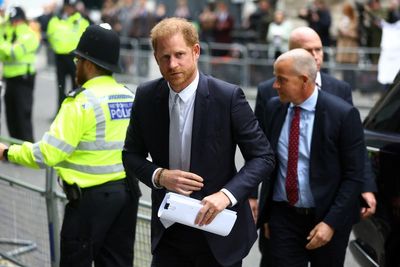 Prince Harry admits evidence in hacking trial contradicts claim made in Spare