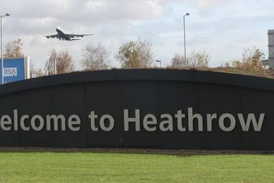 Heathrow security guards announce fresh strikes over pay