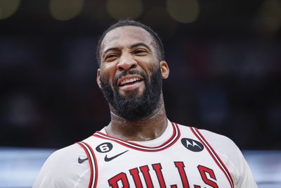 Andre Drummond plans to accept player option, stay with Bulls