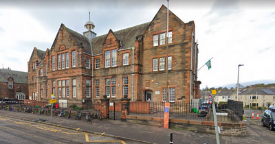 Police called to Edinburgh primary school as '5G conspiracy theorists' target parents