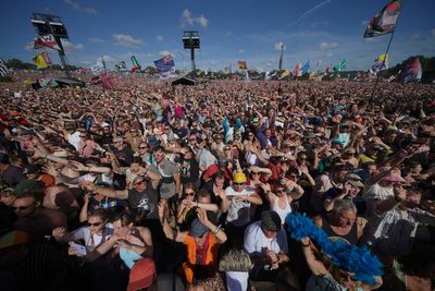 Glastonbury organisers ask festivalgoers not to bring disposable vapes