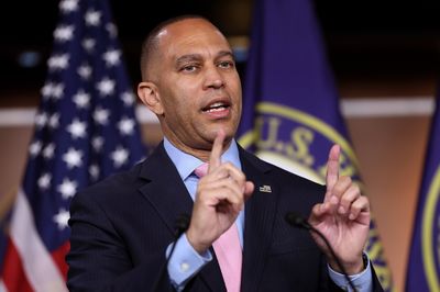 6 months in, Hakeem Jeffries reflects on the debt ceiling drama and replacing Pelosi