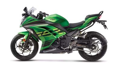 2023 Kawasaki Ninja 300 Trundles Along In The Indian Market