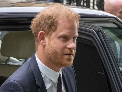 Government and press both ‘at rock bottom’, says Prince Harry