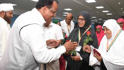 First women-only Haj flight takes off from Karipur