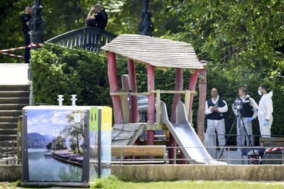 4 young children are critically wounded in a knife attack in a French Alpine town